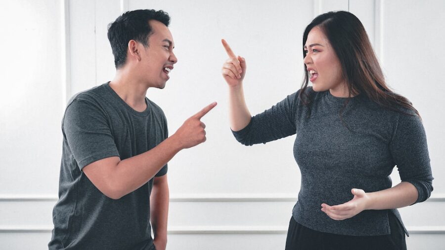 partners arguing which leads to relationship end