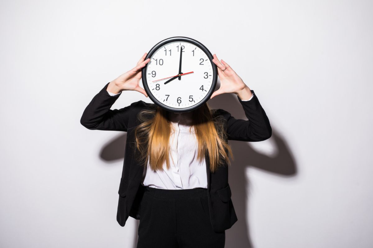 Masters of Minutes: Exploring the Art and Science of Time Management